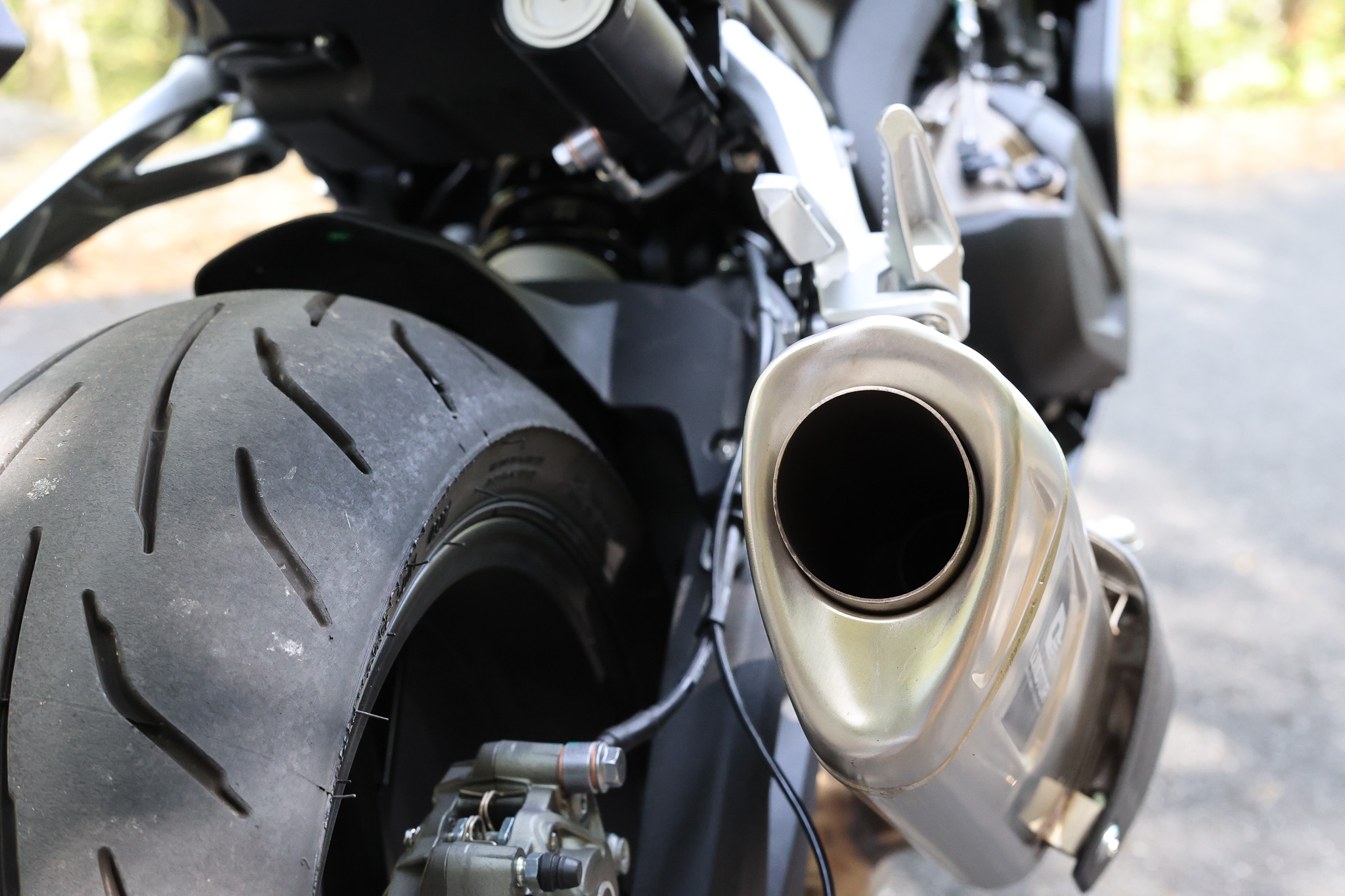 Détail moteur de la QJMotor SRK 800 RS